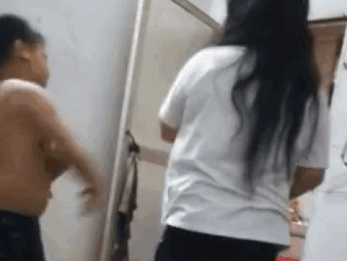 Cậu bé 6 tuổi chết thảm vì bị bố ruột ép uống nước sôi sau khi nghi ngờ con bị quỷ ám-4