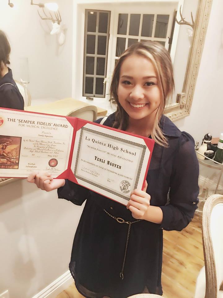 Hai cô con gái xinh đẹp giỏi giang kín tiếng của MC Kỳ Duyên-4