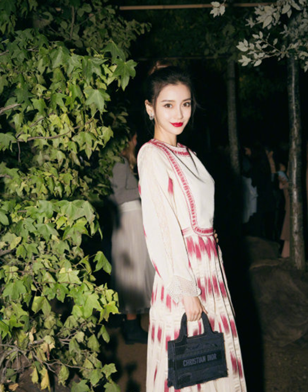 Angelababy xinh như công chúa giữa trời Paris-8