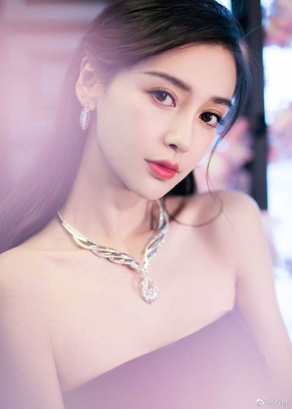 Angelababy xinh như công chúa giữa trời Paris-25