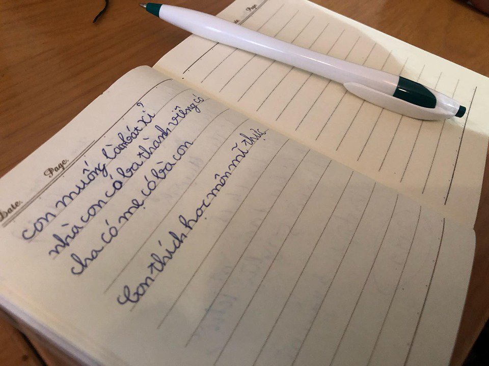 Mẹ bé gái nghi bị 4 kẻ xâm hại: Chúng dọa nếu con bé mách tôi sẽ bị cắt cổ-2