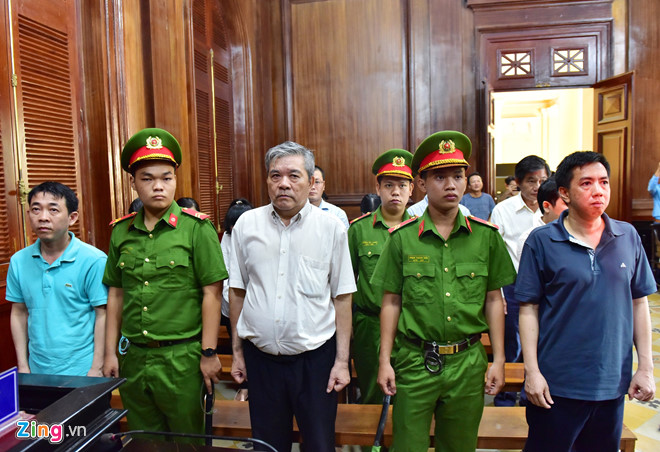 Chồng ca sĩ Trang Nhung nói thuốc H-Capita chỉ giả nhãn mác-2