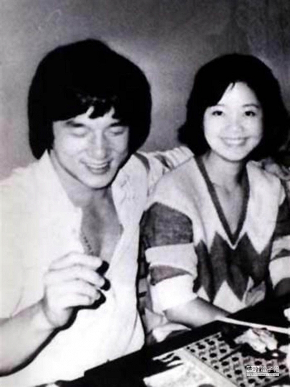 Tuyệt thế danh ca châu Á đột tử khi đang du lịch cùng bạn trai, 24 năm sau mộ phần vẫn tồn tại những câu chuyện rùng mình-6