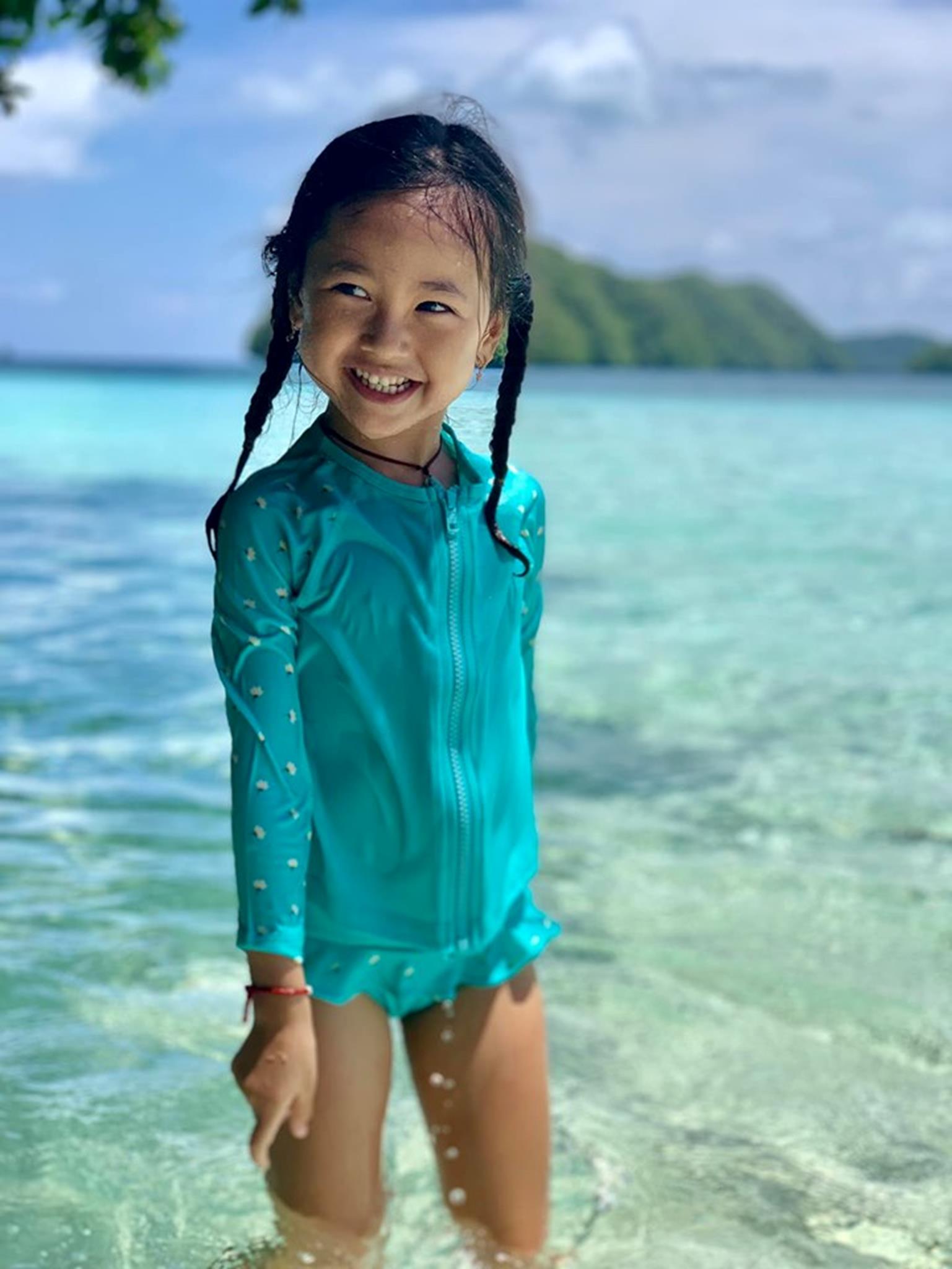 Con 4 tuổi của Hà Kiều Anh xinh đẹp nhờ gen mỹ nhân từ mẹ, dân mạng chao đảo-5