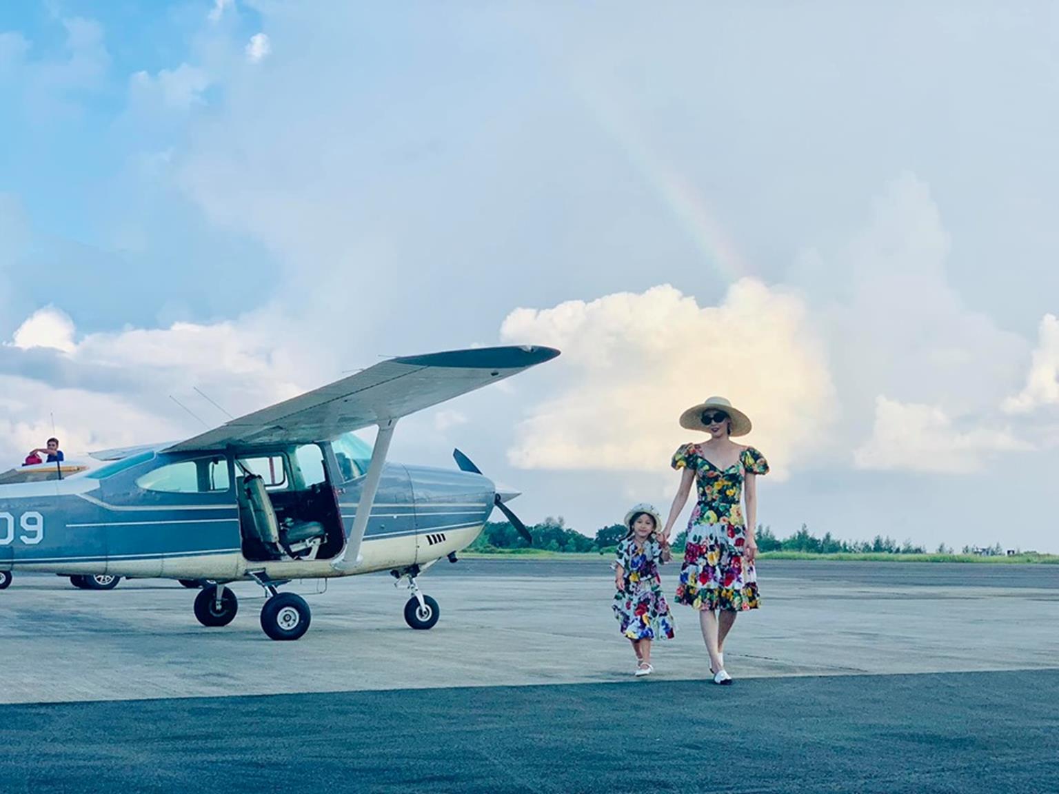 Con 4 tuổi của Hà Kiều Anh xinh đẹp nhờ gen mỹ nhân từ mẹ, dân mạng chao đảo-7