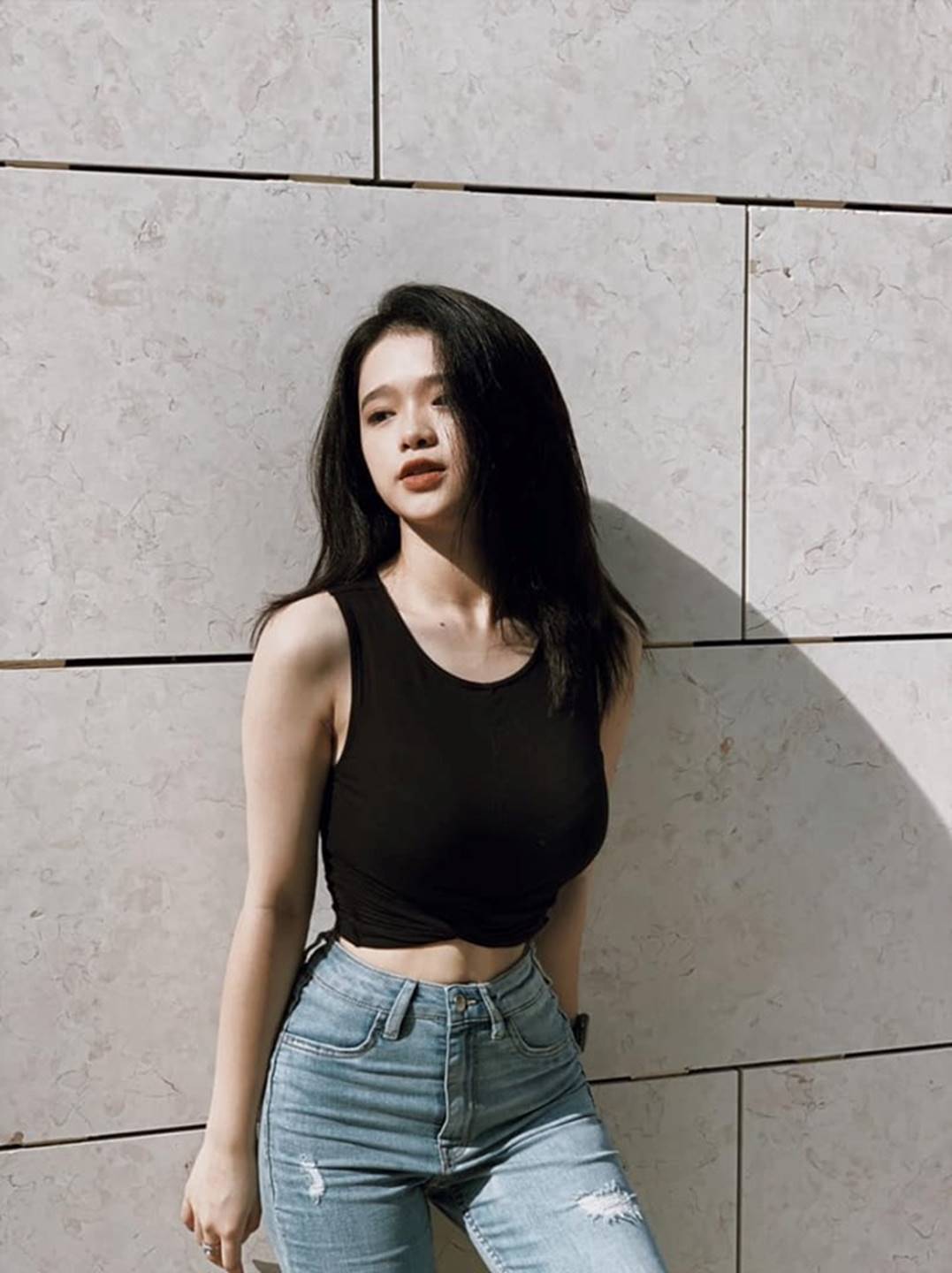 Ca sĩ điển trai dính nghi vấn hẹn hò loạt hot girl Việt gợi cảm-3