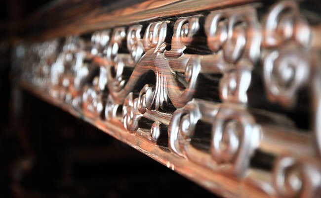 Gom gỗ mun suốt 7 năm rồi lấy lõi làm bộ bàn ghế giá chục tỷ-14