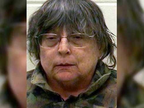 Người phụ nữ giấu xác của mẹ trong nhà 4 tháng trời không đem đi chôn vì lí do mà ai nghe xong cũng thấy phẫn nộ