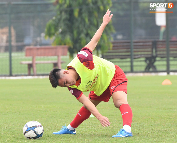 Trợ lý Lee Young-jin yêu cầu học trò nghiêm túc: Ai không hiểu phải hỏi, ai mất tập trung tôi mời ra ngoài-13