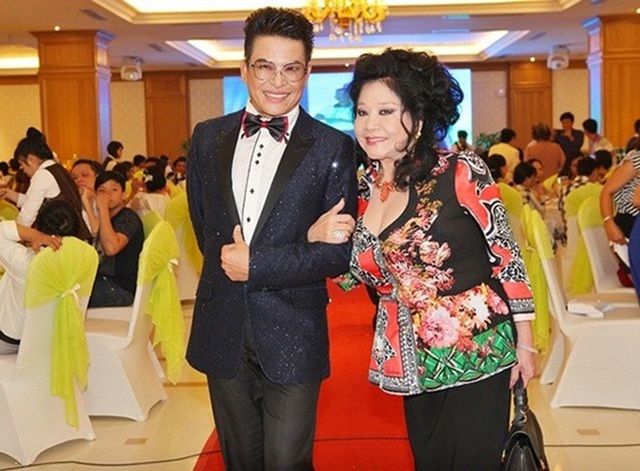 MC Thanh Bạch tiết lộ bí quyết giữ lửa tình yêu sau 9 lần cưới bà trùm Thúy Nga-2