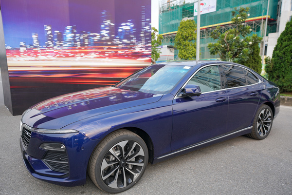 Lái thử xe VinFast Lux: Chuyên gia ‘xịn’, bài thử hay, tặng vé xem F1-6