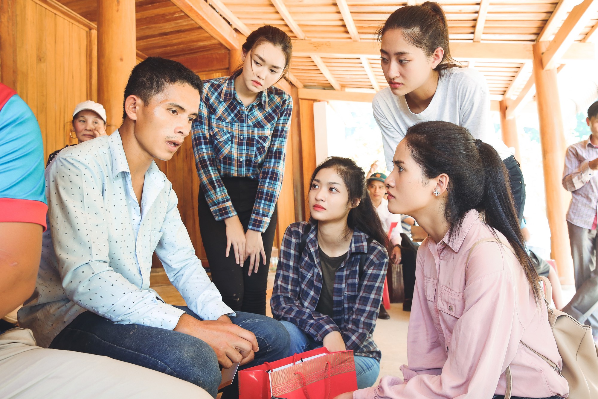 Á hậu 10X Kiều Loan bắn tiếng Anh như gió trong clip giới thiệu Miss Grand International 2019, hứa hẹn sẽ làm nên chuyện-6