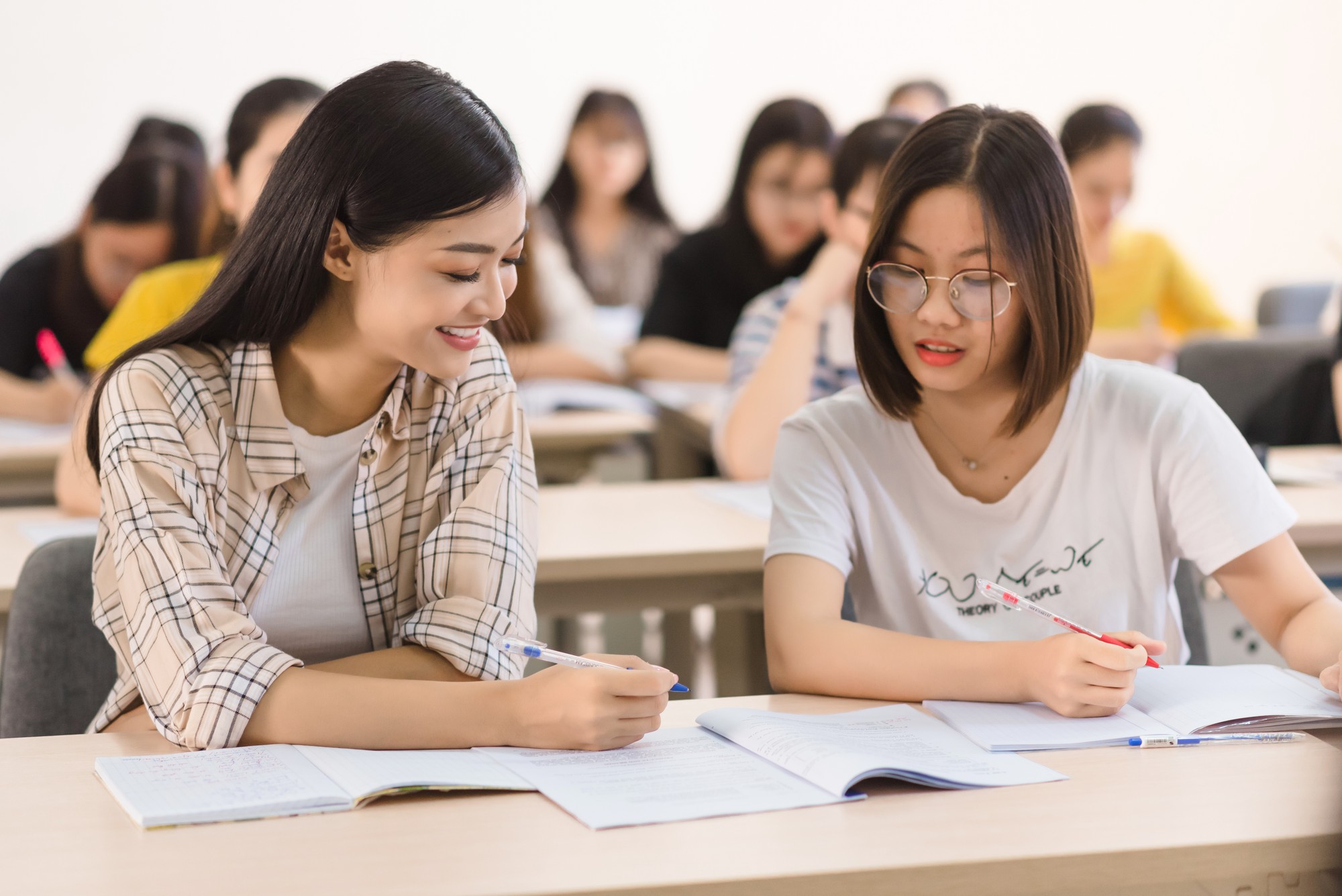 Á hậu 10X Kiều Loan bắn tiếng Anh như gió trong clip giới thiệu Miss Grand International 2019, hứa hẹn sẽ làm nên chuyện-3