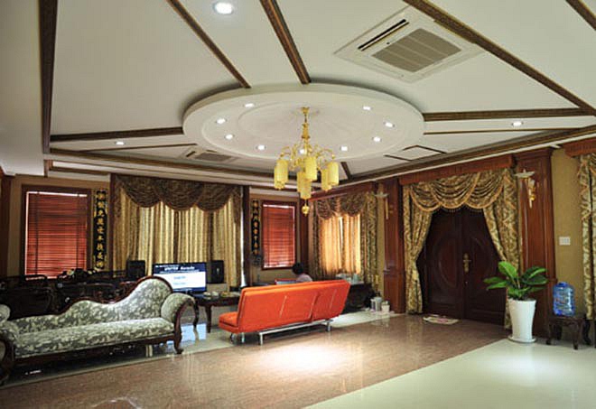 Ca sĩ sống trong biệt thự 100 tỷ, sinh 4 con cho chồng đại gia giờ ra sao?-4