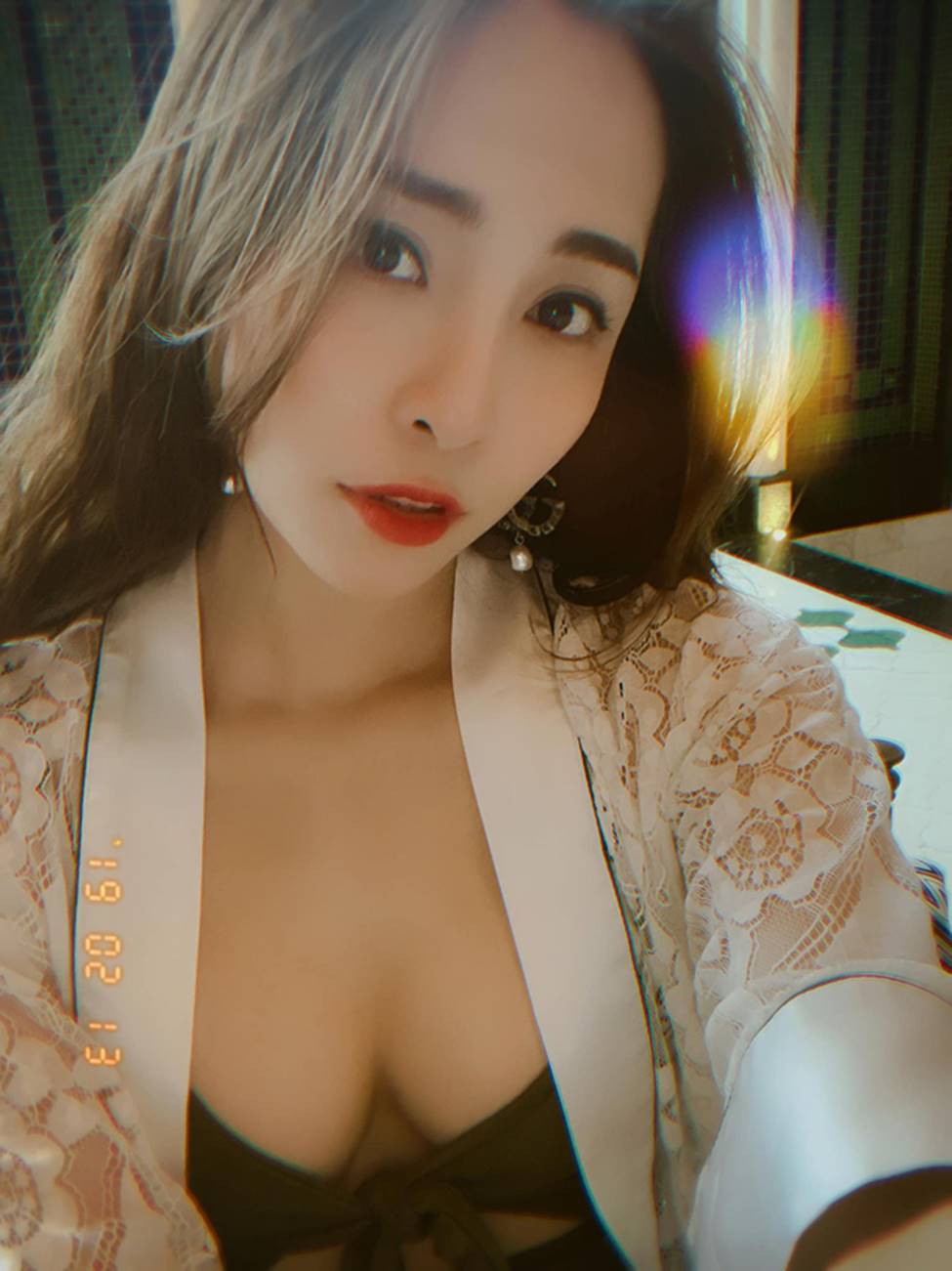 Vẻ gợi cảm nóng bỏng của dàn người đẹp Việt sở hữu vòng eo con kiến-2