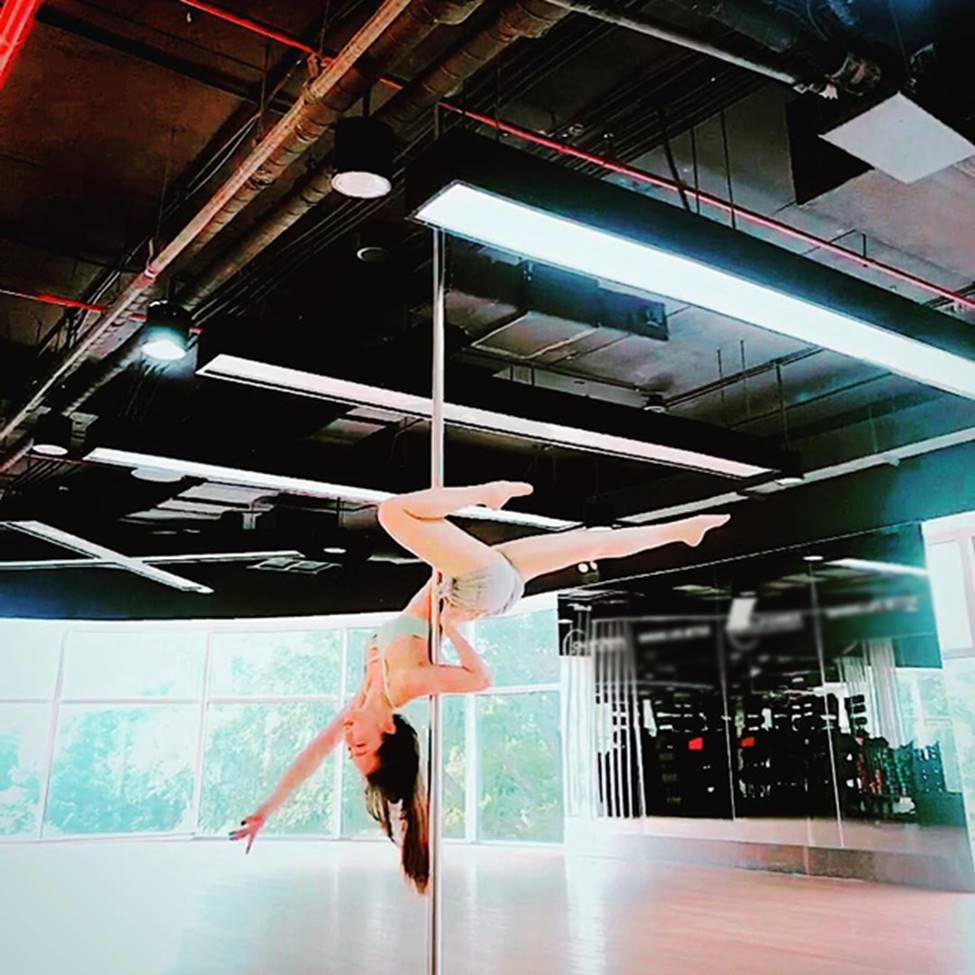 Vẻ gợi cảm nóng bỏng của dàn người đẹp Việt sở hữu vòng eo con kiến-5