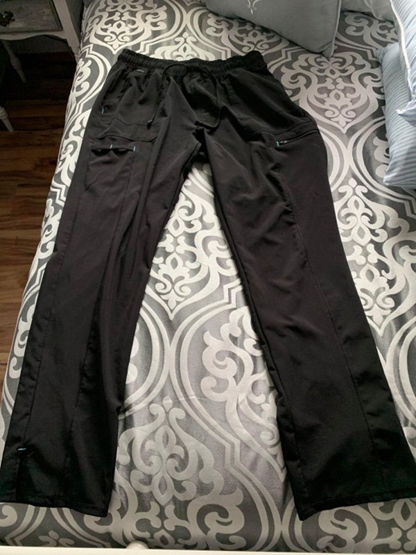 Mua quần mới trong siêu thị, cô gái sốc nặng khi tìm thấy thứ trong túi quần-3