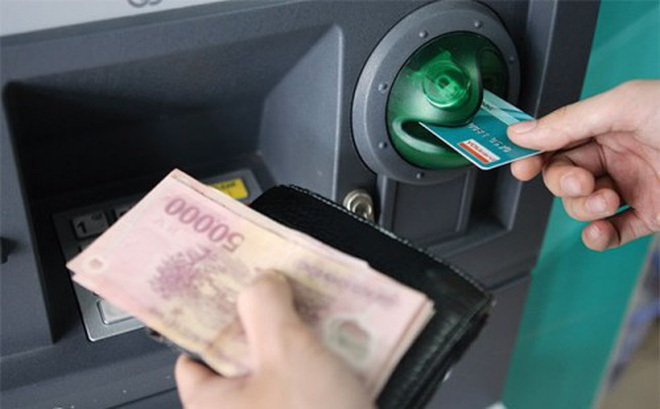 Vô cớ mất tiền từ thẻ ATM và những lưu ý nhất định phải biết-1