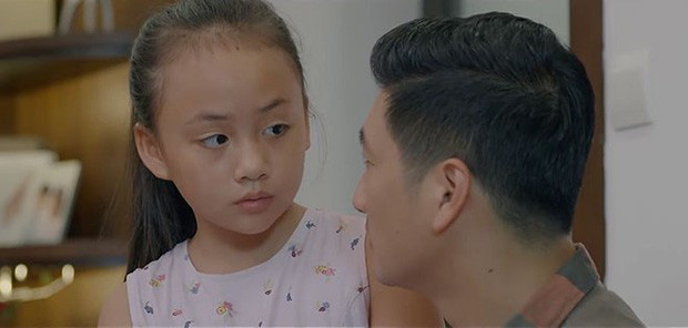 Thái (Hoa Hồng Trên Ngực Trái) phải hoãn lịch li hôn với Khuê vì 3 lí do: Chung quy cũng vì liêm sĩ với con cái!-2