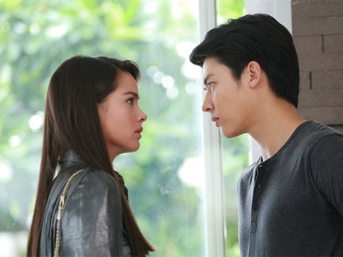 Con mới 7 tháng chồng bắt gửi bà ngoại để đi làm lấy tiền trả nợ cho bố mẹ chồng, vợ tuyên bố gọn lỏn 1 câu khiến anh ta phải nghiến răng kèn kẹt