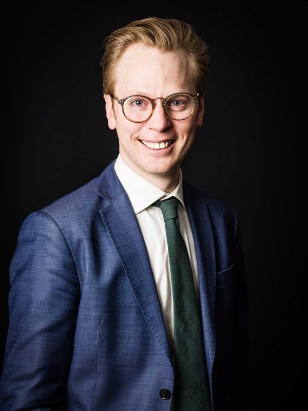 Sau báo Mỹ, đến lượt báo Úc nghi ngờ Greta Thunberg có đội ngũ PR chuyên nghiệp phía sau giúp tạo dựng tên tuổi và kiếm tiền trục lợi-6