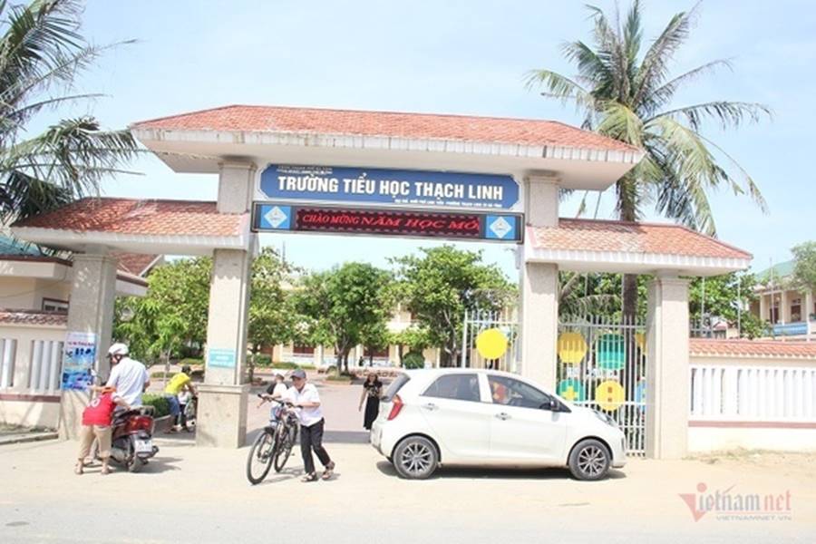 Lùm xùm suất cơm tiểu học 27.000 đồng hẻo thức ăn-3