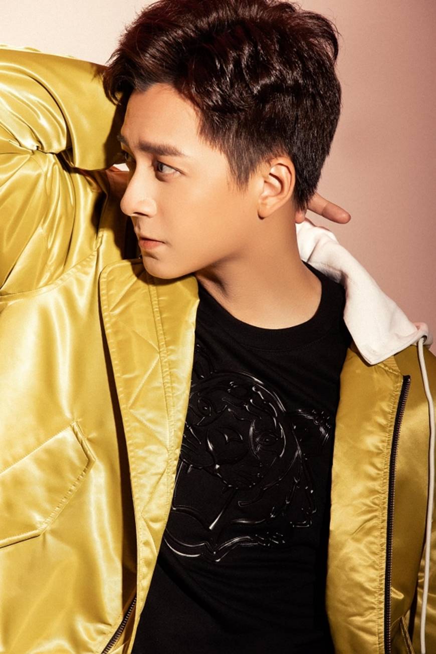 Ngô Kiến Huy tung bộ ảnh siêu điển trai, xem xong chỉ muốn truyền thái y-12