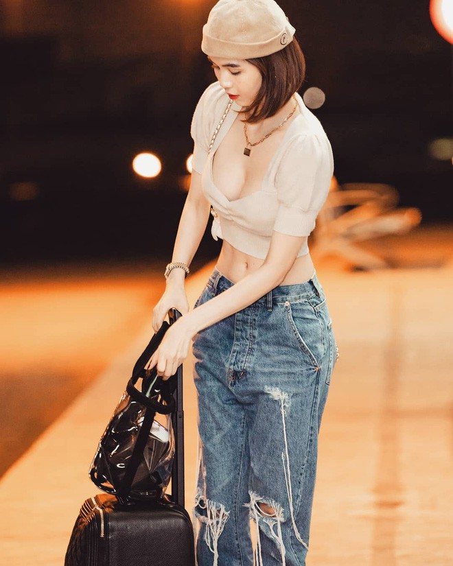 1, 2, 3 mở ra cẩm nang khoe vòng một phồn thực của Ngọc Trinh: Công lớn thuộc về 5 kiểu áo sexy-2