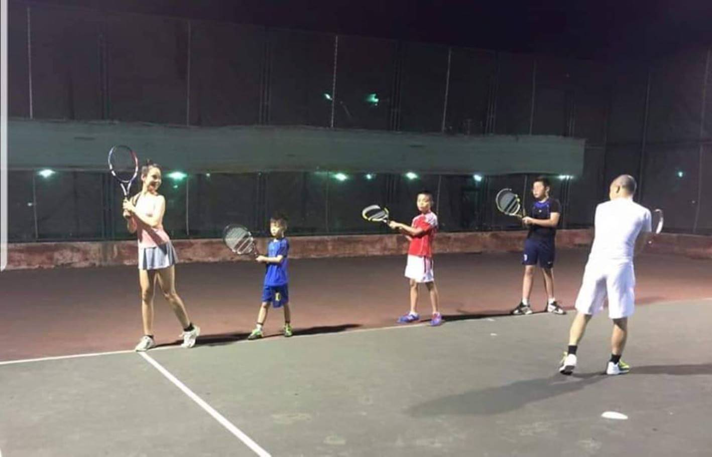 Bà mẹ Hà Nội dạy con theo kiểu nhà binh: Sáng điểm tâm nhẹ bằng 10km chạy bộ, trời rét vẫn tắm nước lạnh-1