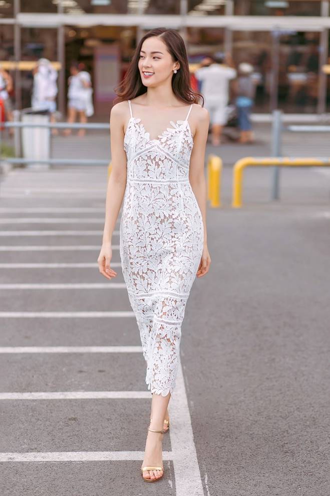 Có chồng là đại gia, Hà Tăng và Đàm Thu Trang vẫn diện mẫu váy đơn giản-11