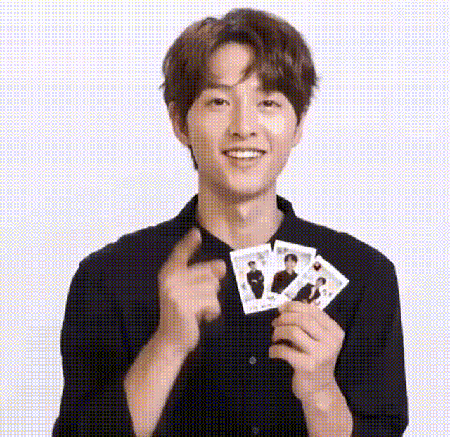 Song Joong Ki đẹp trai trở lại bất ngờ xuất hiện với nụ cười rạng rỡ hậu ly hôn Song Hye Kyo-3