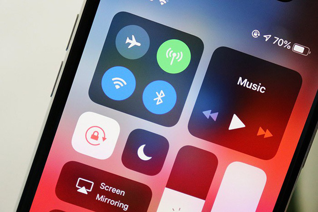 Vì sao iPhone lên iOS 13 cứ liên tục hiện thông báo yêu cầu cho phép Bluetooth - điều chưa từng có trước đây?-1