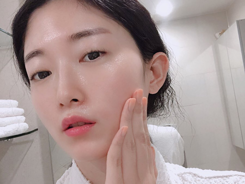 Ai bảo hồng sen, tím lịm là quê là sến, các sao Hàn vẫn diện đầy cả ra đây này!-12