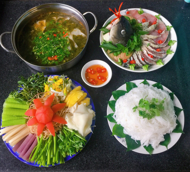 Món ngon cuối tuần: Lẩu cá chép giòn-6