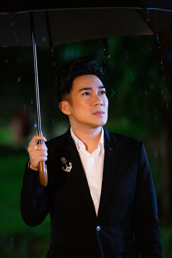 Đời tư của Quang Hà - nam ca sĩ vừa phải hủy show vì Cung Việt Xô bị cháy: Đại gia ngầm của showbiz Việt, công khai bạn gái vẫn dính tin đồn đồng tính-10