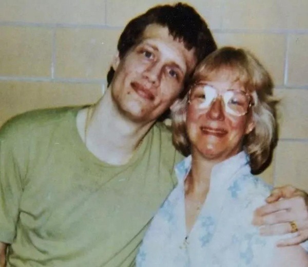 Từ thần đồng đến thiên tài bẻ khoá đam mê vượt ngục: 13 lần tẩu thoát với 7 lần thành công, án tù 4 năm tăng tiến lên 105 năm-6