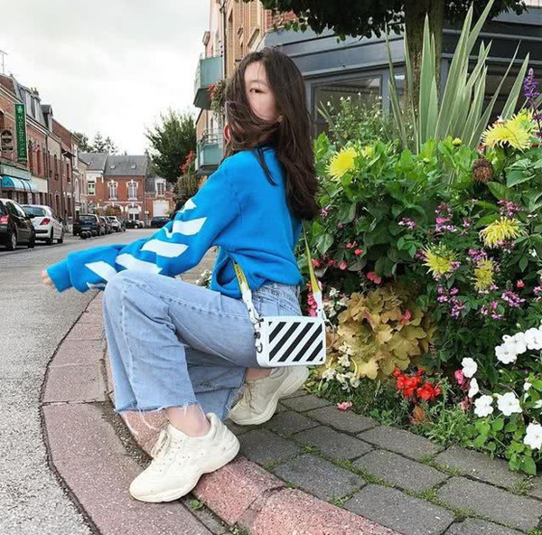 Đi du học, cô con gái hở hàm ếch của Vương Phi đã bắt kịp lối sống sành điệu tại trời Tây chẳng kém lúc ở nhà-2