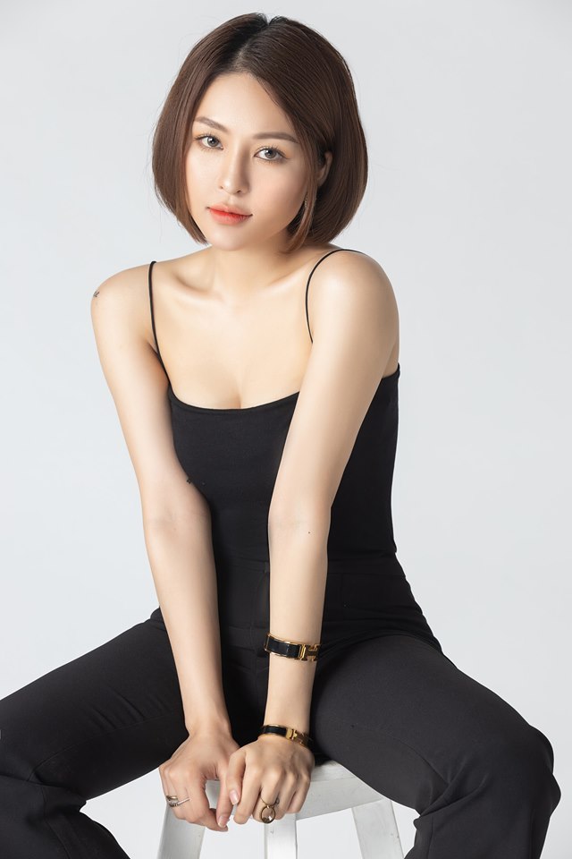 Sau 6 tháng vướng ồn ào lộ clip nóng, hot girl Trâm Anh lột xác thanh lịch-9