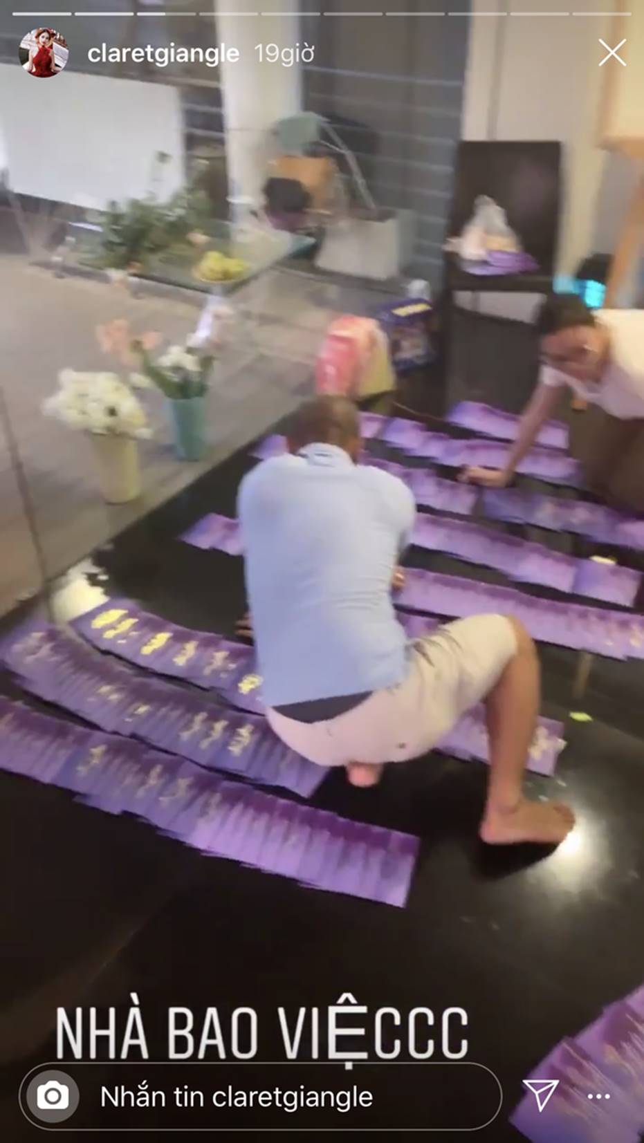 Siêu” đám hỏi của rich kid Giang Lê: Vàng đeo trĩu cổ mỏi tay, hoành tráng như này hứa hẹn đám cưới còn bùng nổ hơn nữa!-10