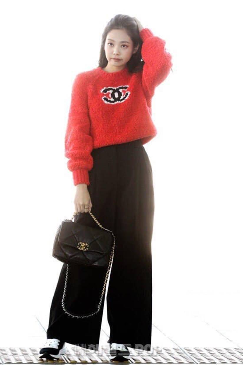 Khi Phượng Chanel đụng hàng Jennie (Black Pink): Cùng 1 chiếc áo nhưng đẳng cấp khác một trời một vực”-5