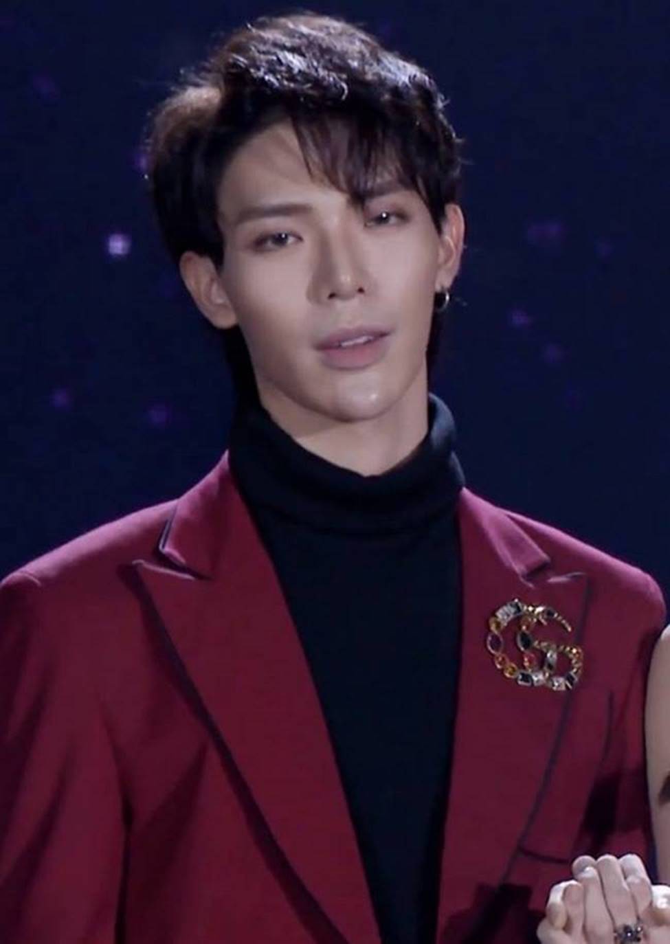 Tim theo chân Erik, Đức Phúc phẫu thuật mặt dài ngoằng khác xưa?-10