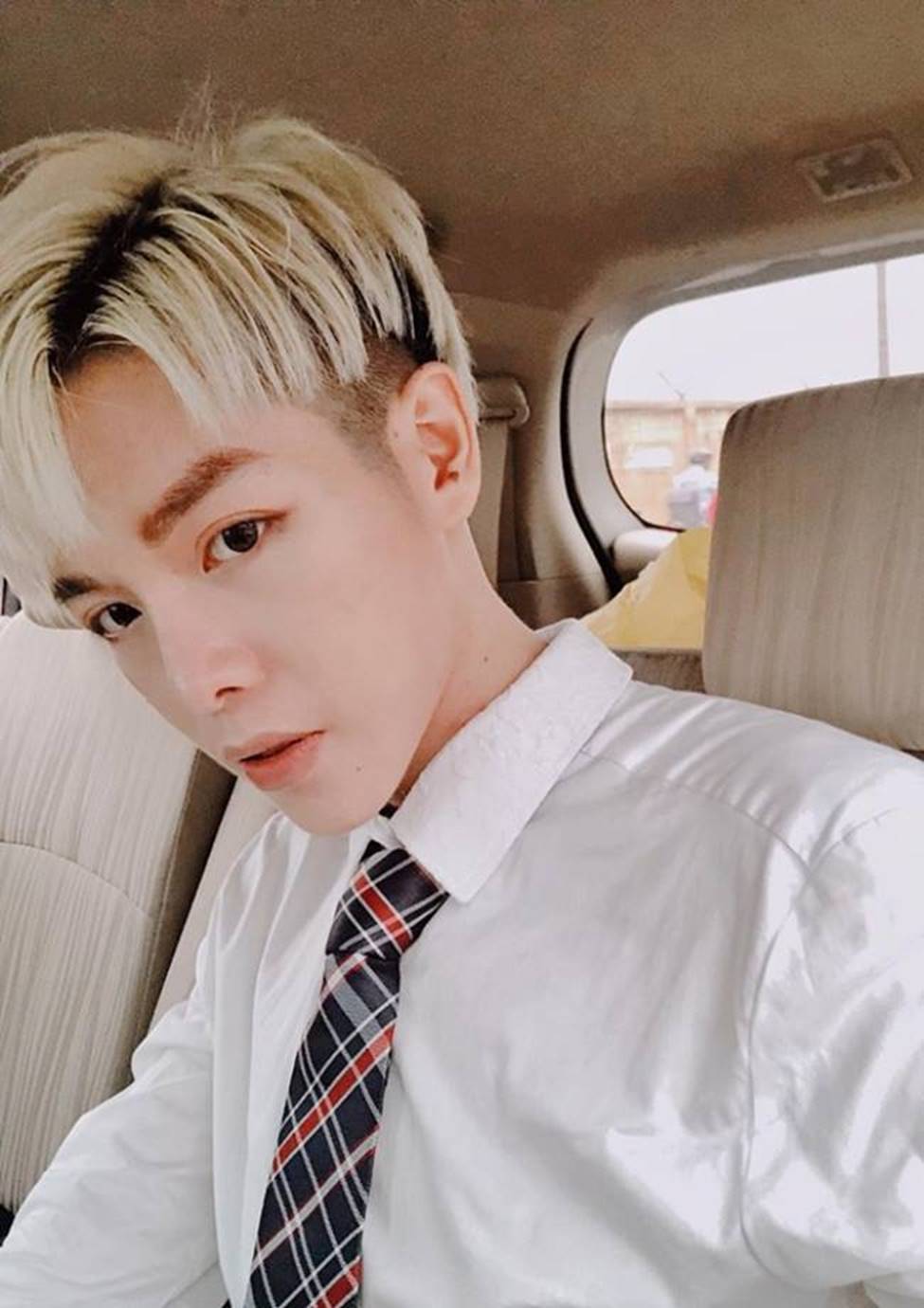 Tim theo chân Erik, Đức Phúc phẫu thuật mặt dài ngoằng khác xưa?-16