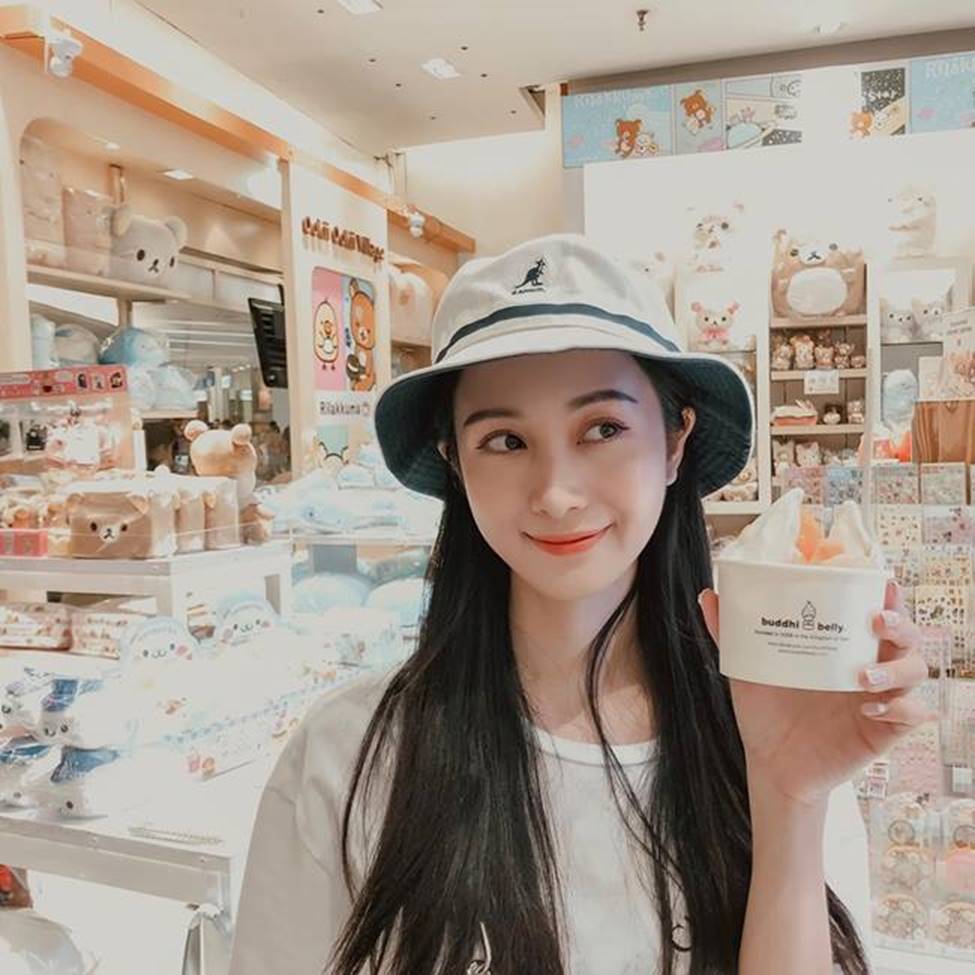 Phi Thanh Vân, cô bé trà sữa Việt ngày càng mũm mĩm, quyến rũ bất ngờ-9