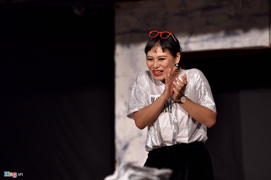 Đêm diễn cuối, Hồng Vân khóc nhiều lần dù xem kịch kinh dị-7