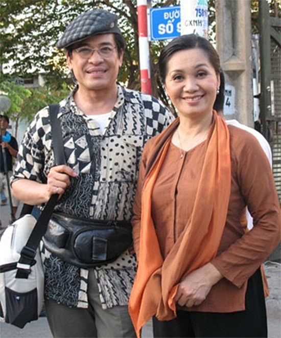 Chia tay nghệ sĩ Xuân Hương, MC Thanh Bạch tận hưởng cuộc sống như tiên, tràn ngập hạnh phúc bên vợ mới-13