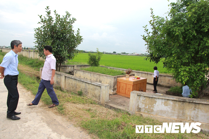Những bí ẩn cần giải mã về ngôi mộ cổ phát lộ bên đường nghi của vua Lê Huyền Tông-1