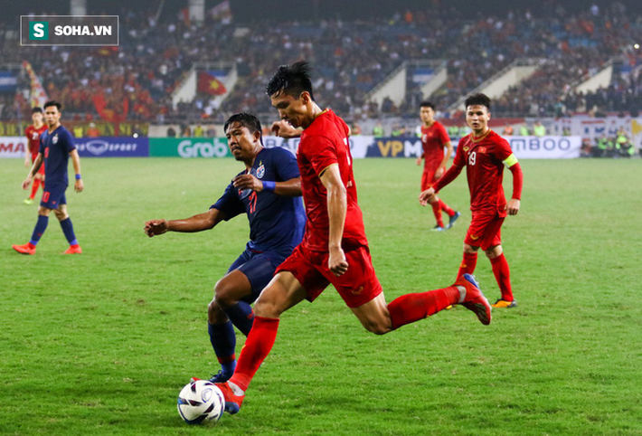 Khác với Công Phượng, trở ngại lớn nhất của Văn Hậu đến từ... chính HLV Park Hang Seo-5