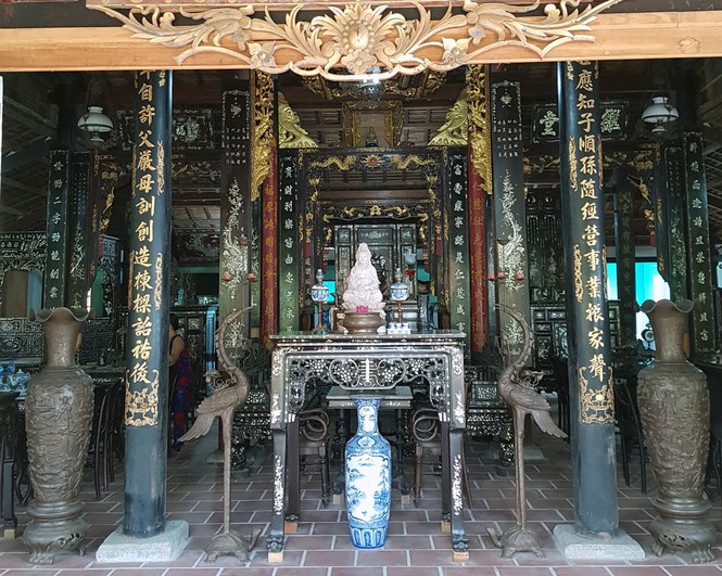 Độc đáo chiếc giường cổ có giá bạc tỷ ở Đồng Tháp-13