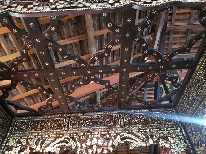 Độc đáo chiếc giường cổ có giá bạc tỷ ở Đồng Tháp-5