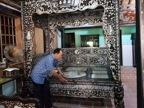 Chiếc giường đắt nhất thế giới giá 3,5 tỷ, đại gia Lê Ân dám chơi-2